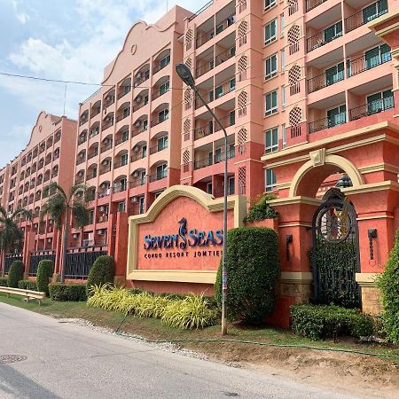 Seven Seas Condo Resort Pantai Jomtien Luaran gambar